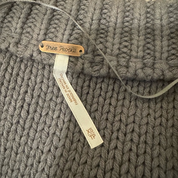 Free People Alli V Neck Sweater - Picture 3 of 4